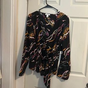 NWT Nine West black Belt pattern wrap blouse